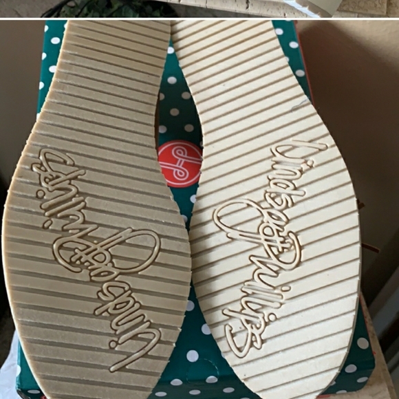 Lindsay Phillips Dayna Tassel Loafer w/Chaz Snaps - Picture 2 of 4